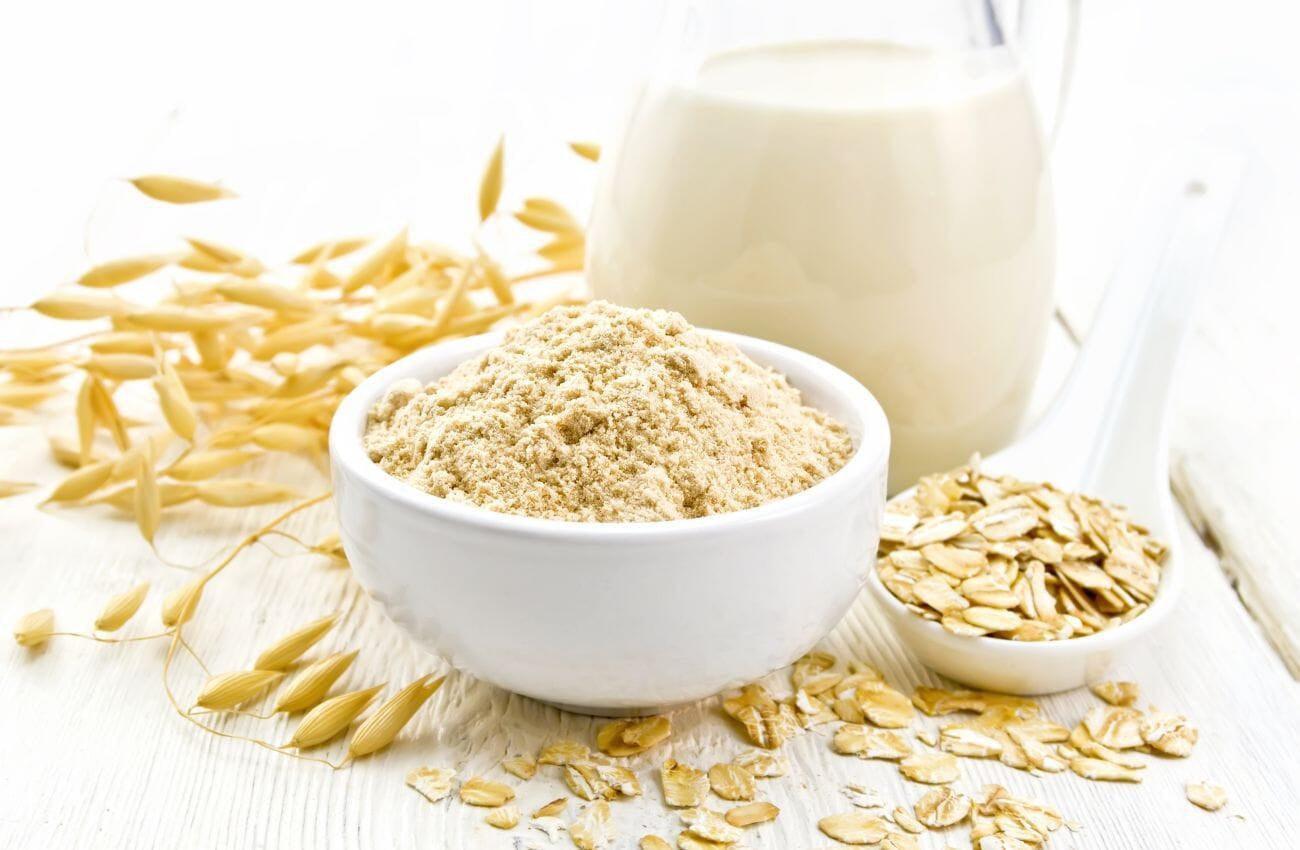 Oat milk powder vs. oat flour (the difference)