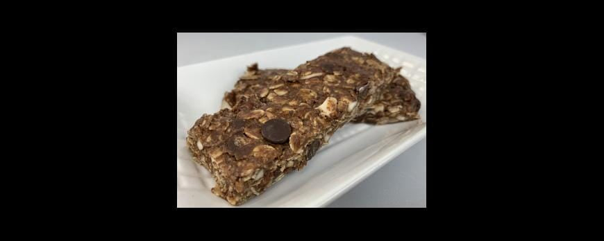 [Recipe] Chewy Dark Chocolate Chip Granola Bars (Homemade with Rolled Oats, Almonds, Honey)