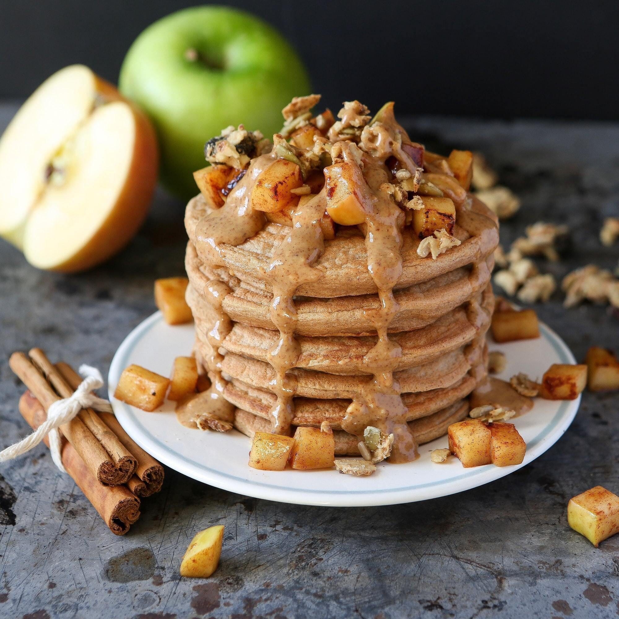 [Recipe] Coconut Pecan Protein Pancakes (With rolled oats and raw honey)