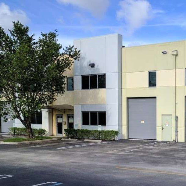 Photo of front of Z Natural Foods building