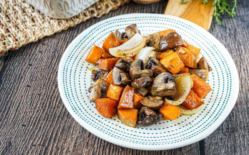 Garlic-Mushroom Sweet Potato Seasoning (with Shiitake and Maitake) on a white plate with a light background.