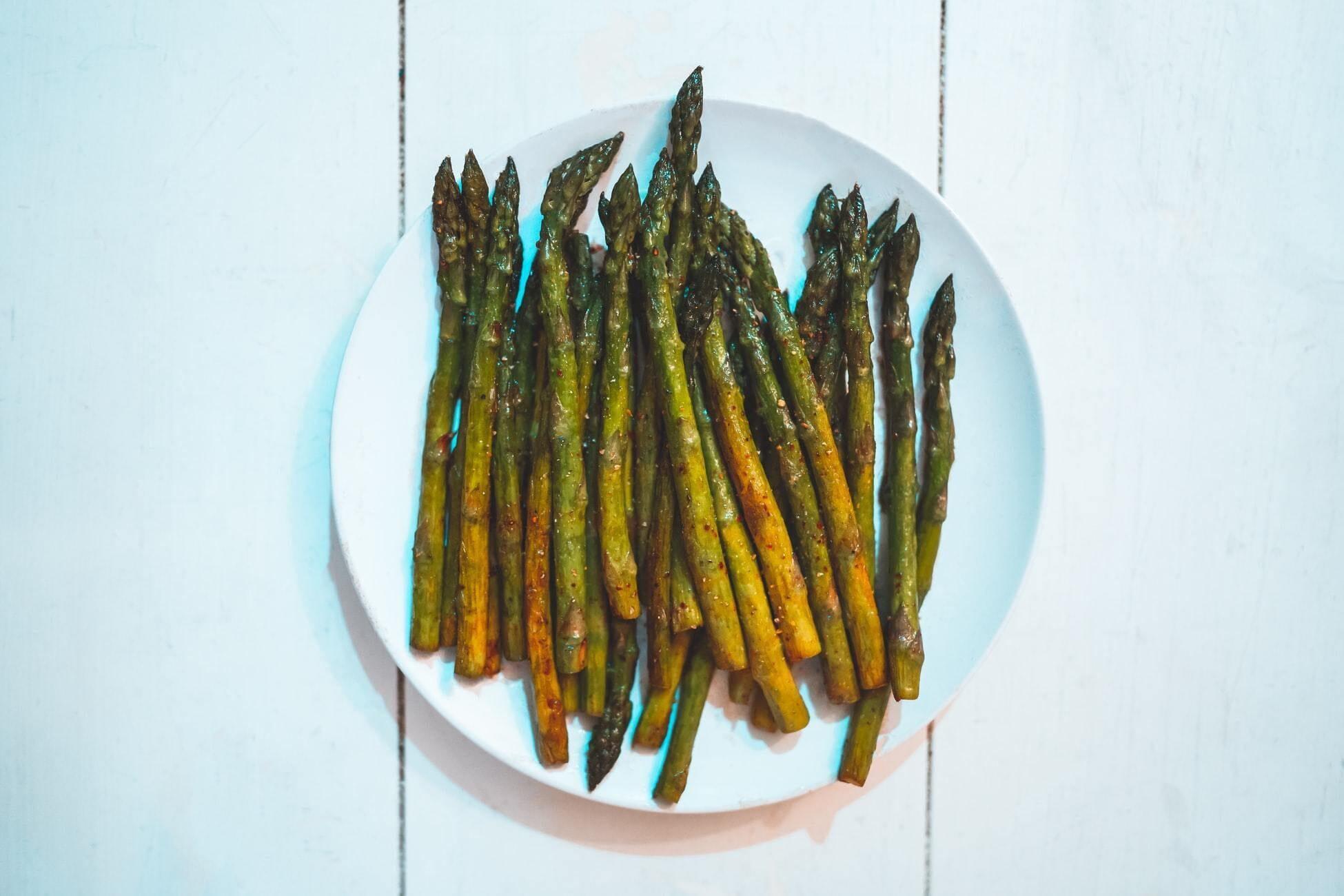 [Recipe] Organic Asparagus with Shiitake and Maitake Mushroom Powder