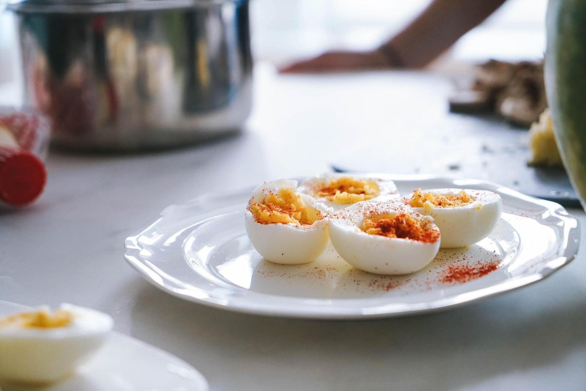 [Recipe] Deviled-Egg Easter Superfoods (with Turmeric, Spinach and Beet Root)
