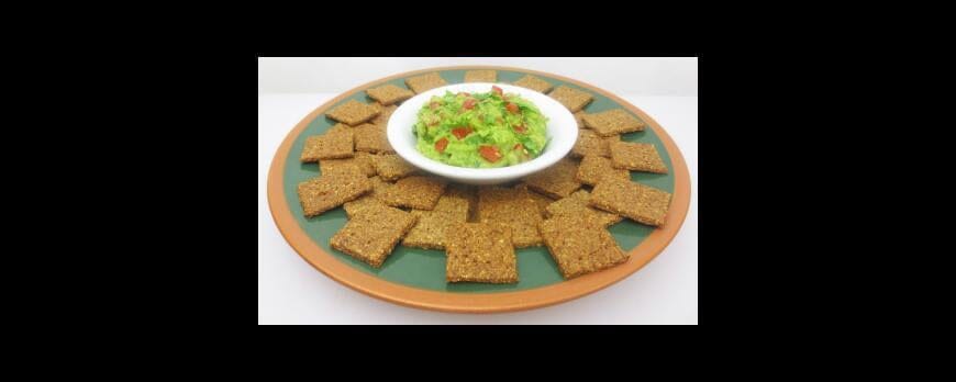 [Recipe] Flax Seed Crackers with Guacamole (Vegan)